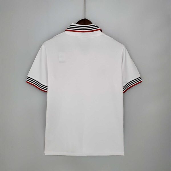 Manchester united retro shirt