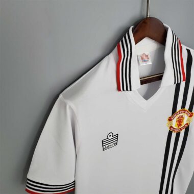 Manchester united retro shirt