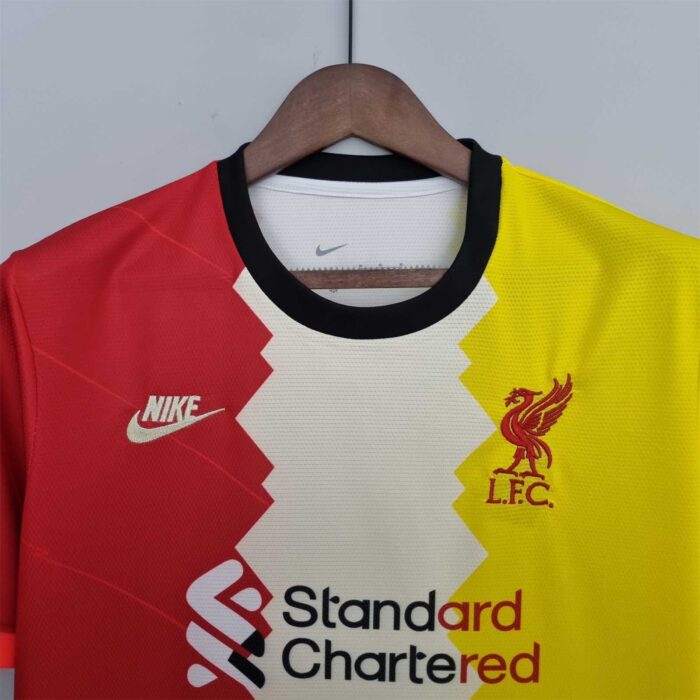 Liverpool red beige yellow kit 2022-2023