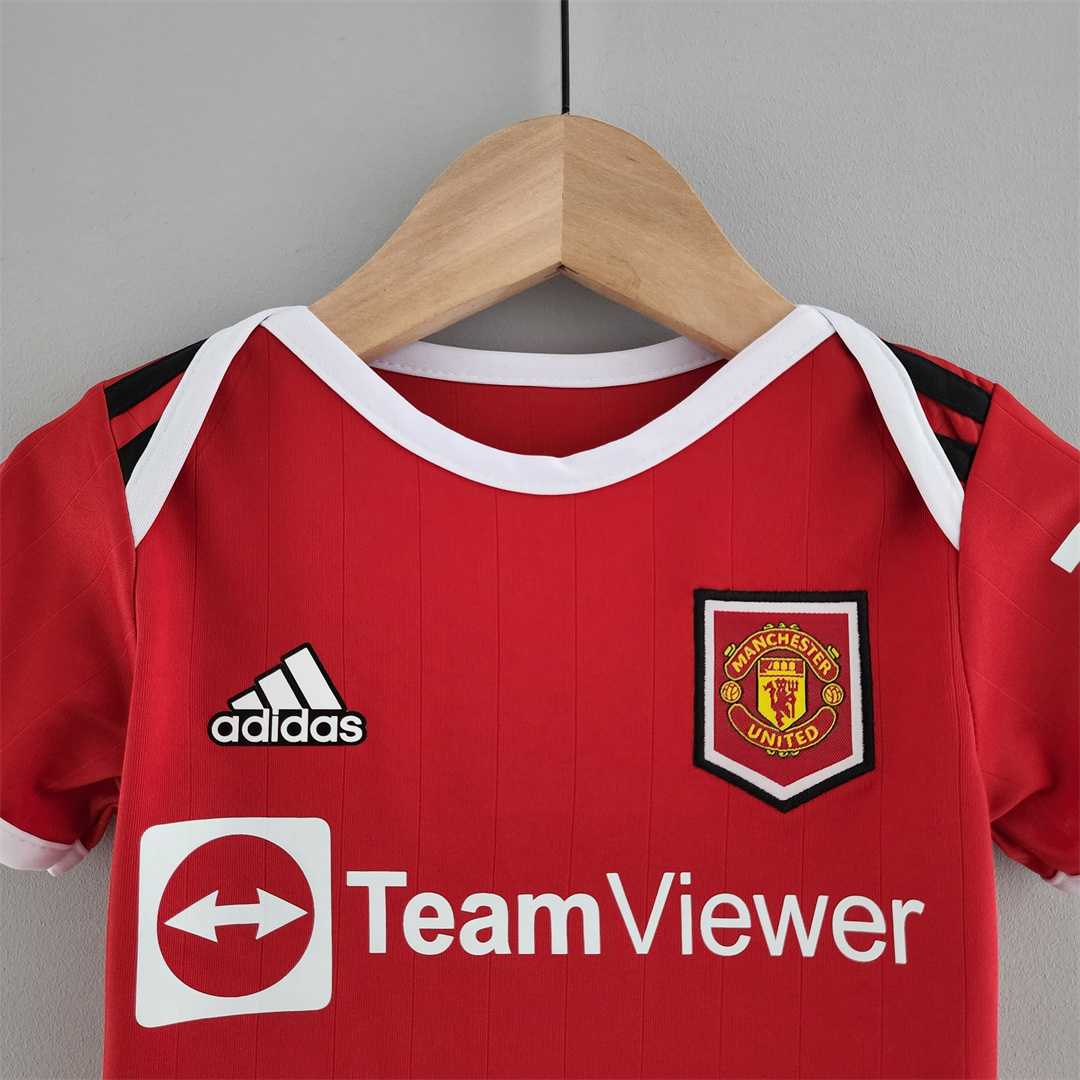 Manchester United kit for Baby