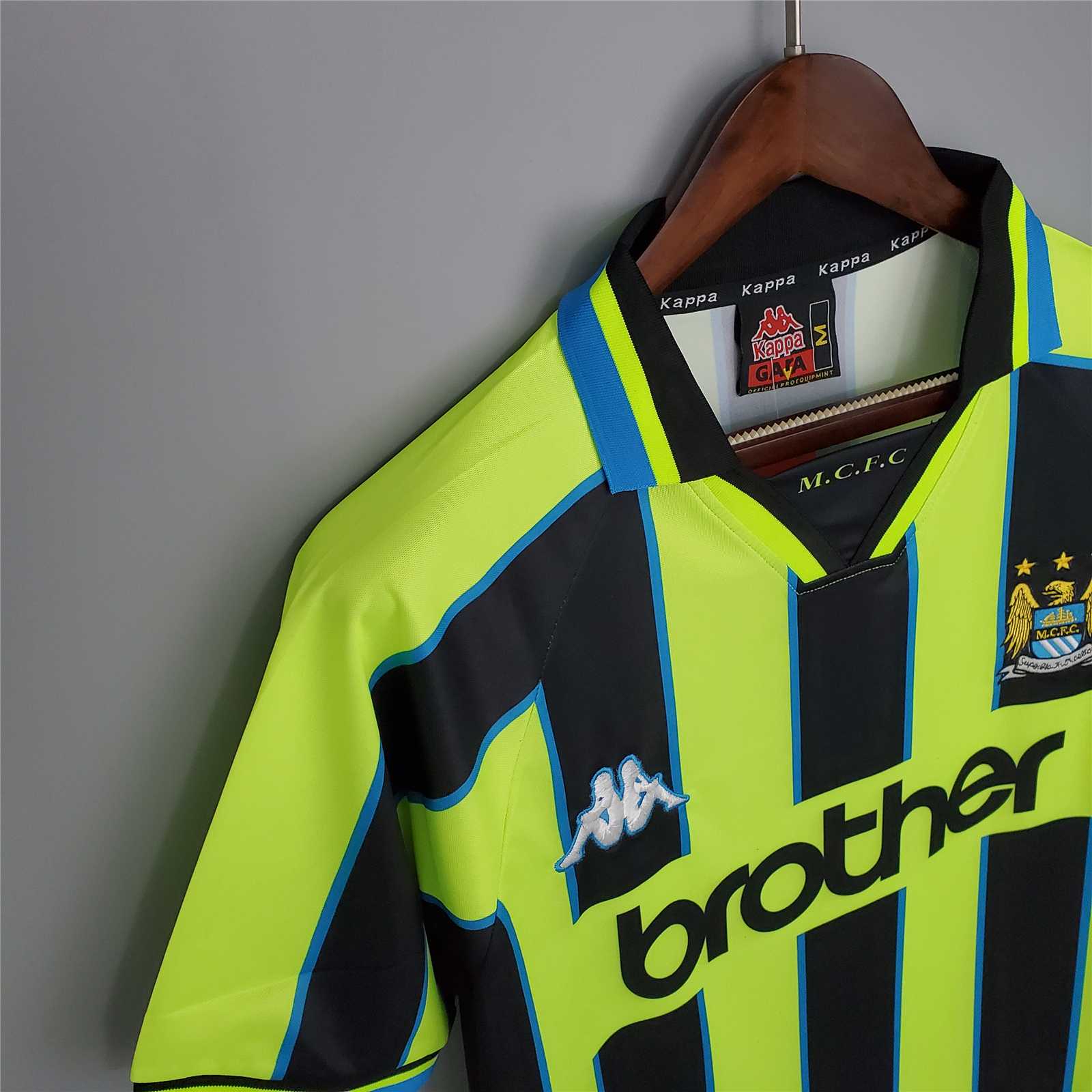 man city retro jersey