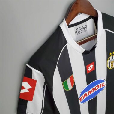 Juventus retro jersey 2002-2003