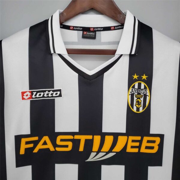 Juventus retro jersey 2001-2002