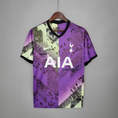 Tottenham third kit