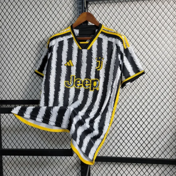 juventus home soccer shirt 2023-2024