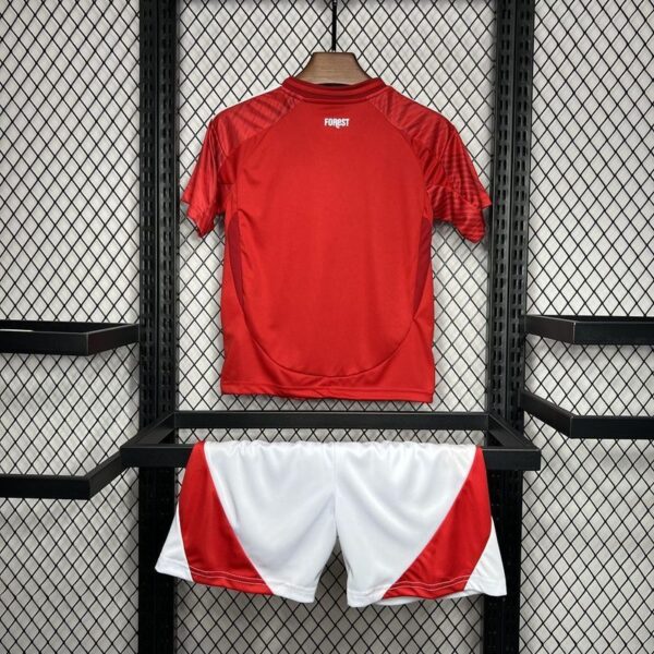 Nottingham Forest home kid kit